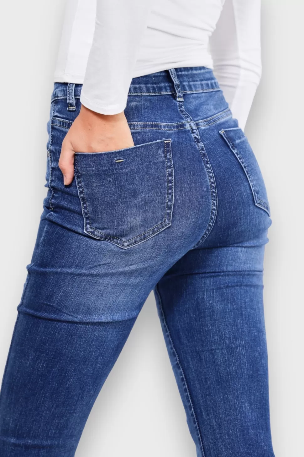 jean_evase_bleu_fonce_2.webp Jean "Evase" Bleu Fonce*Meet Me There Store