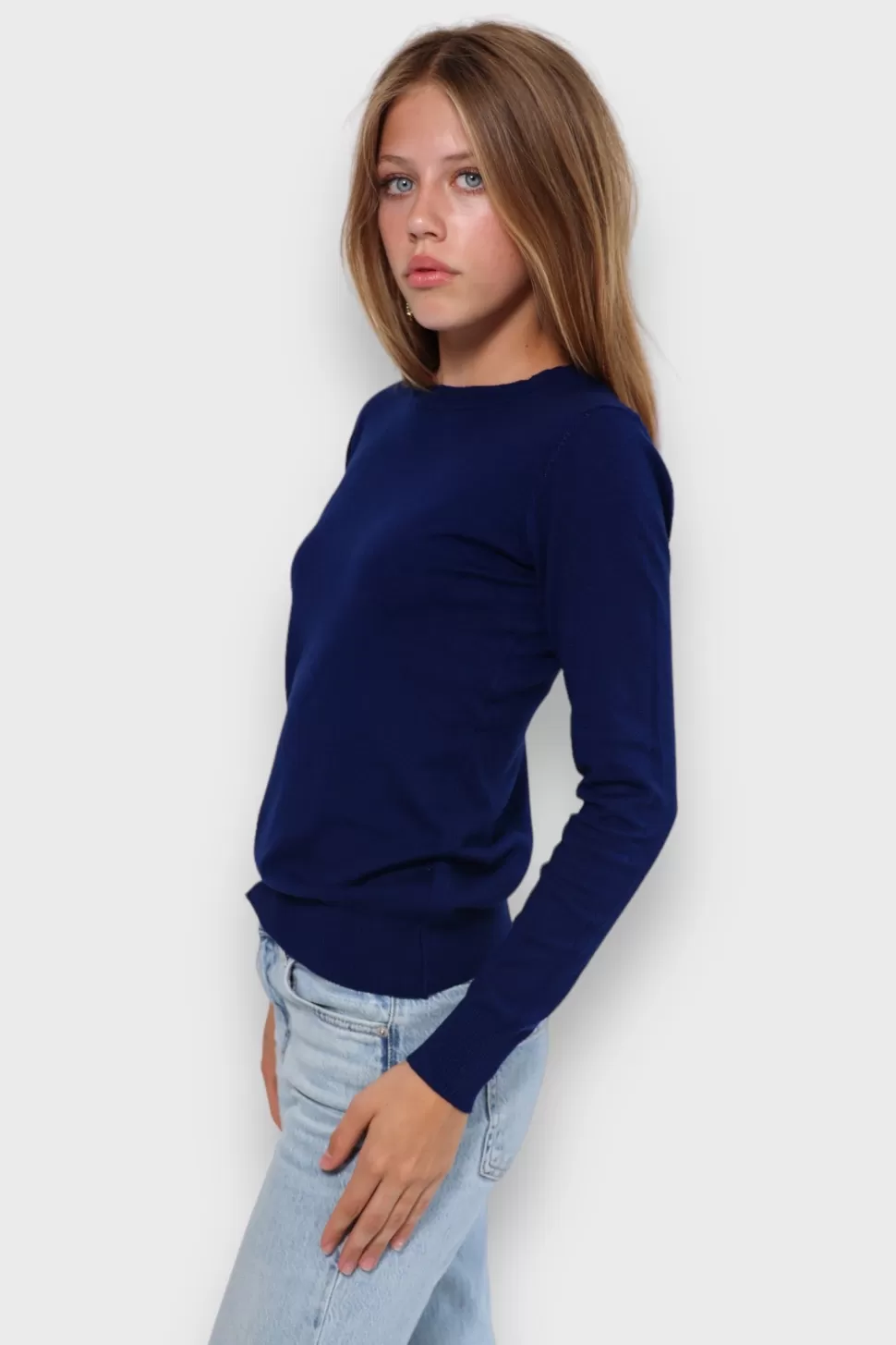 pull_essentiel_marine_2.webp Pull "Essentiel" Marine*Meet Me There Sale