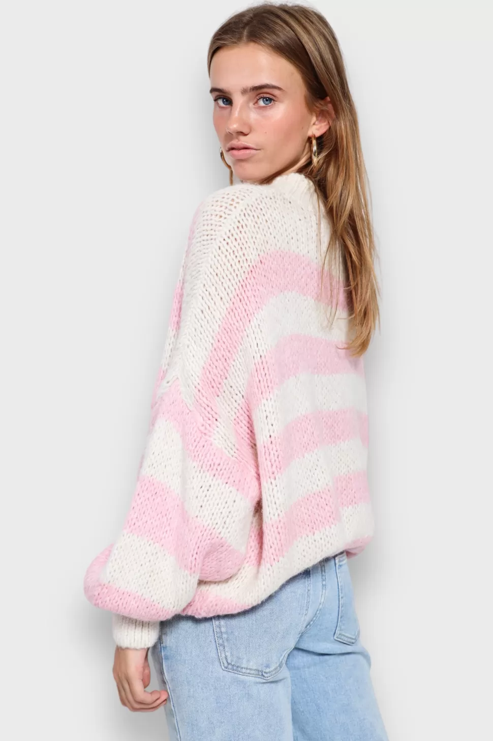 pull_raye_rose_bebe_2.webp Pull "Raye" Rose Bebe*Meet Me There Clearance